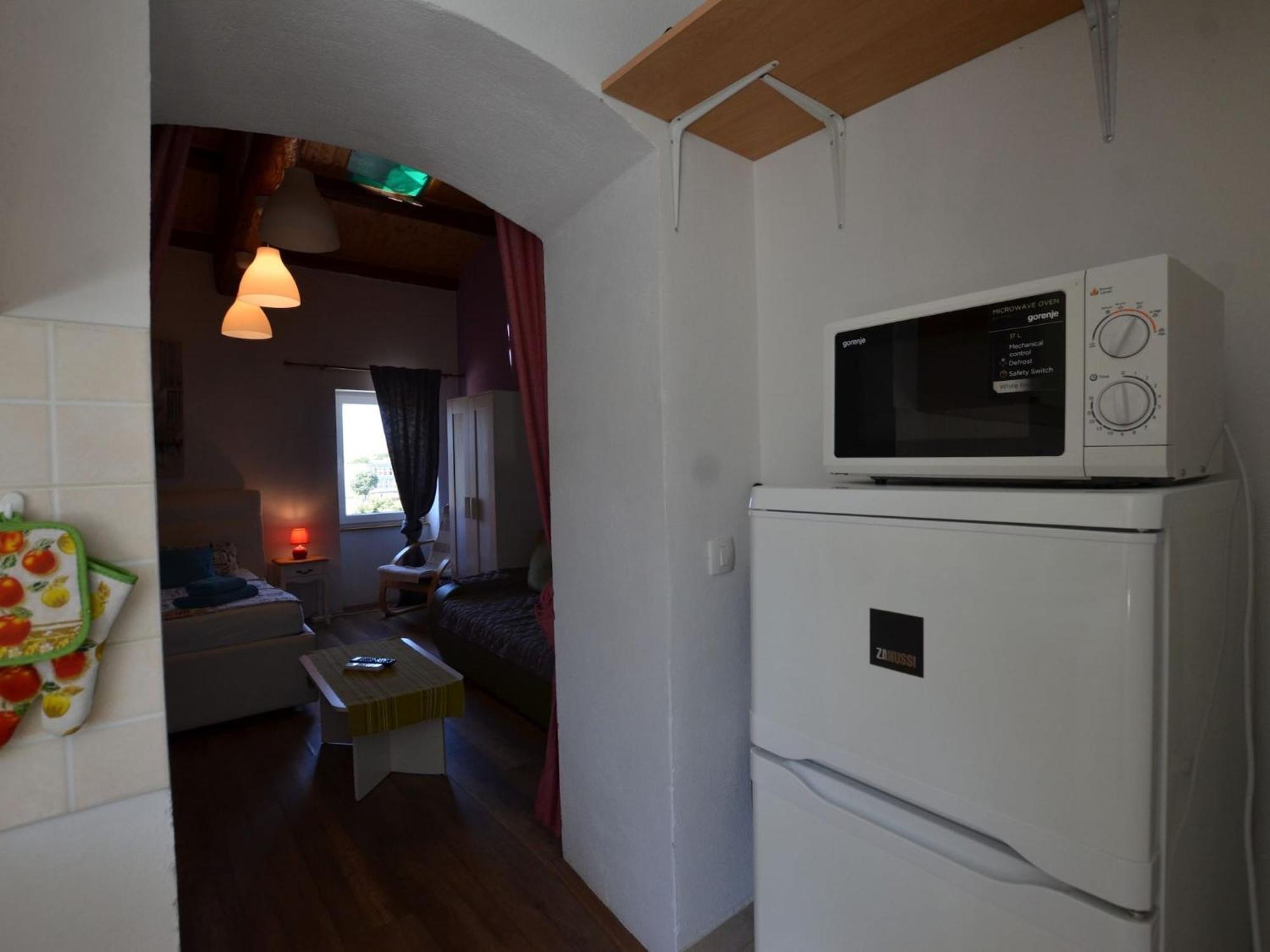 Tranquil - With Balcony Apartment Rovinj